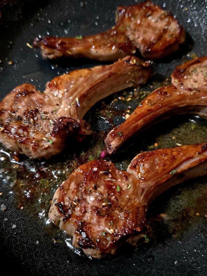 Pan-Fried Lamb Chops in a skillet