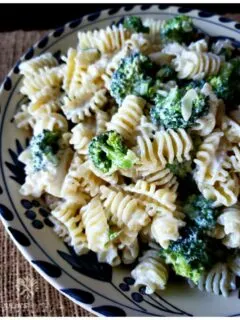 Best quick and easy pasta salad recipe with 3 ingredients