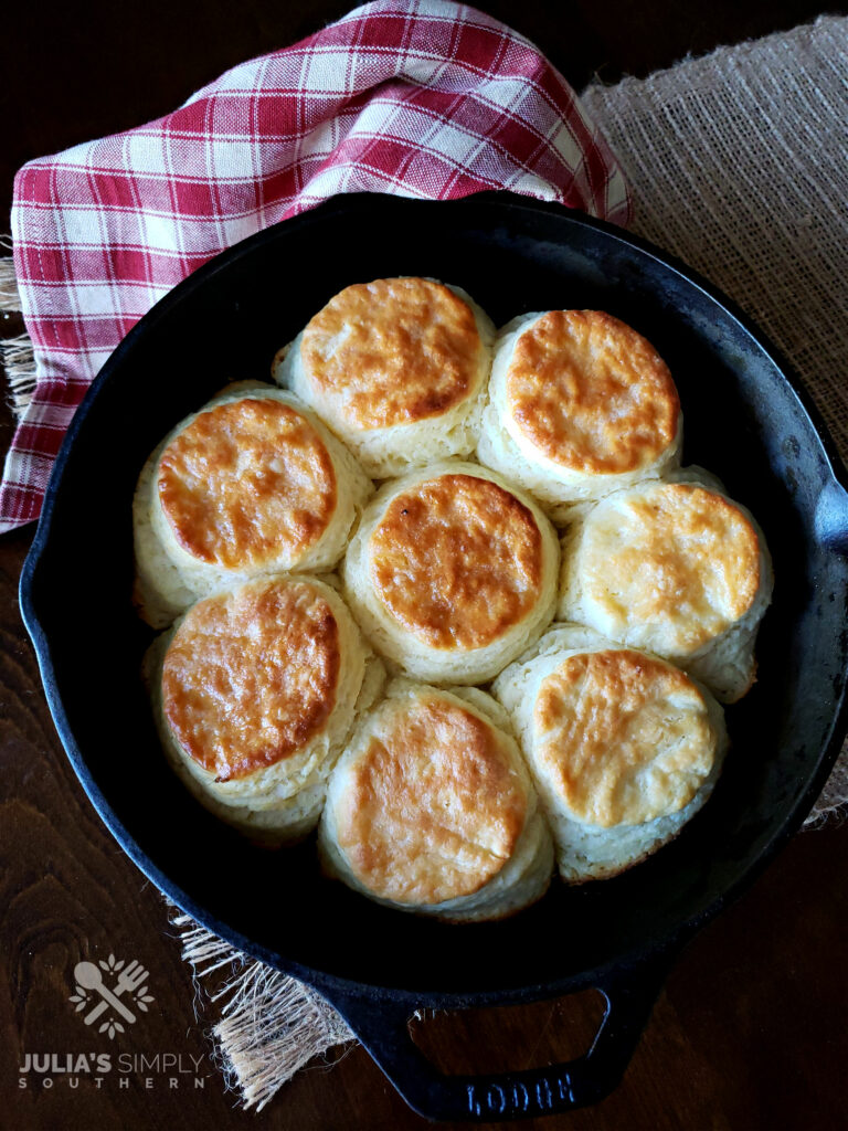 Meal Plan Monday 253 - Julias Simply Southern - Biscuits/Gravy Casserole