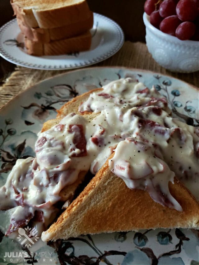 Creamed Chipped Beef and Toast Julias Simply Southern