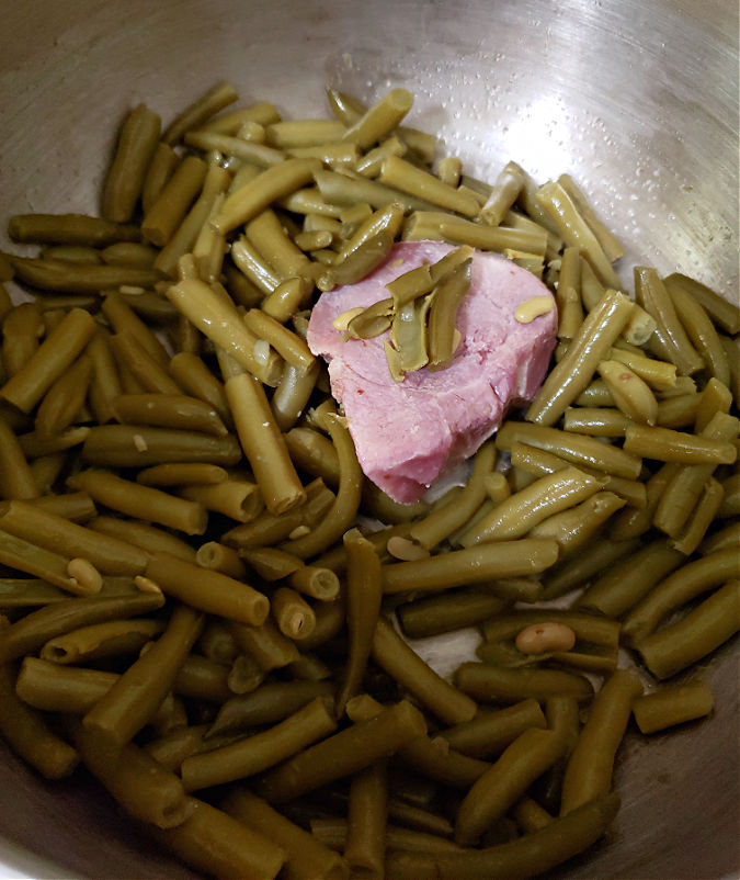 Best country style soul food green beans