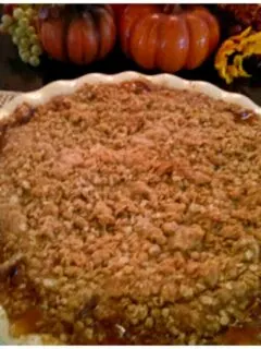 Old Fashioned Apple Crisp with oats made with pie filling