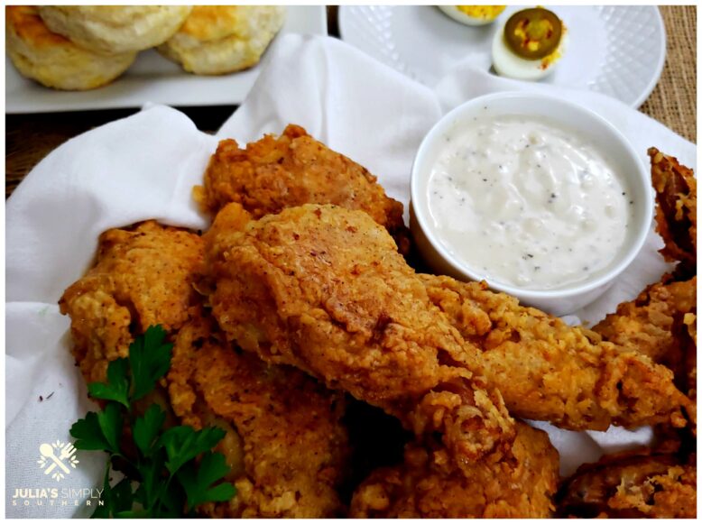 Fried chicken in the Dutch oven : r/castiron