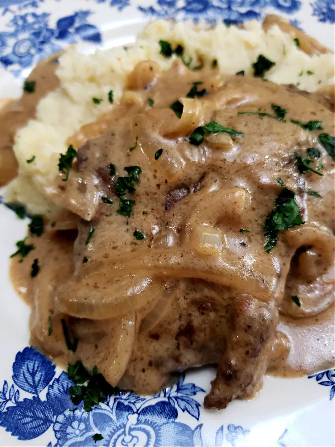 Liver and onions with gravy