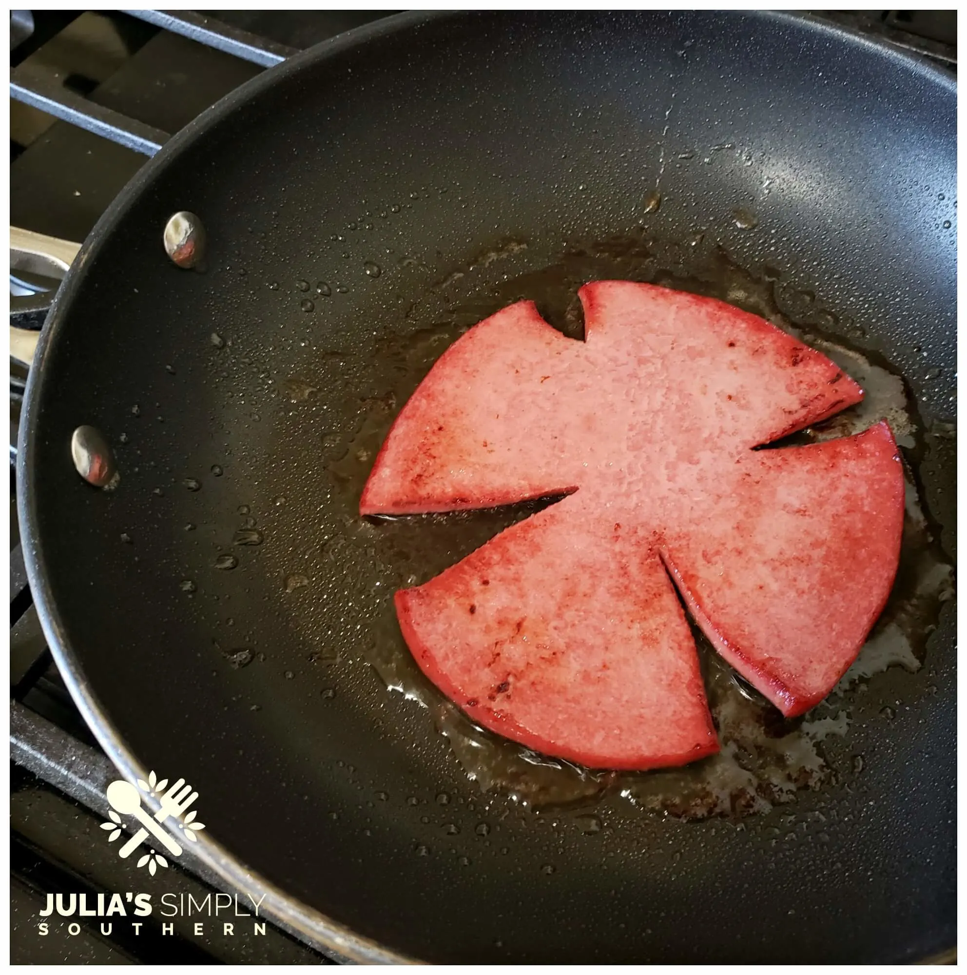 Skillet frying baloney