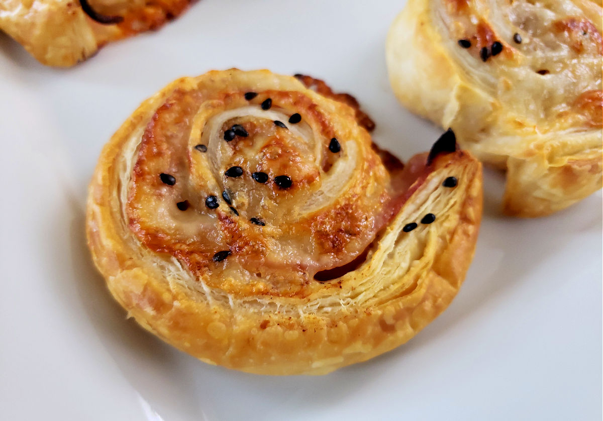 Ham and Cheese Pinwheels with Flaky Puff Pastry