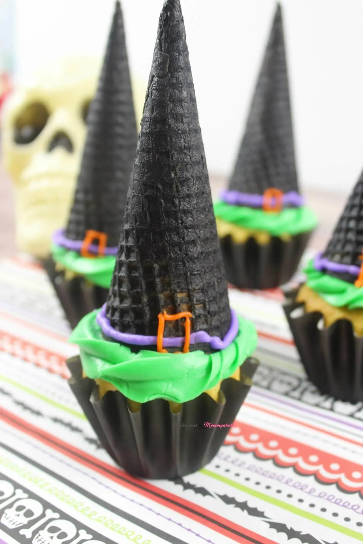 Halloween Witch Hat Cupcakes