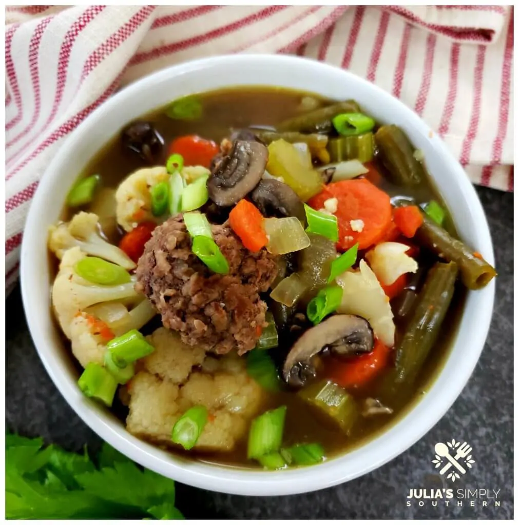 Delicious clean vegetable soup with ground beef - Recipe