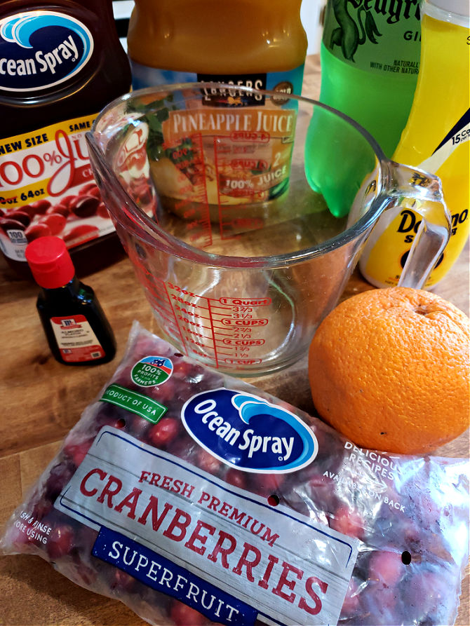 Ingredients for Christmas punch