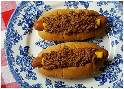 https://juliassimplysouthern.com/wp-content/uploads/Hot-Dog-Chili-Sauce-Beef-Tasty-Delicious-Best-Recipe-Julias-Simply-Southern.jpg