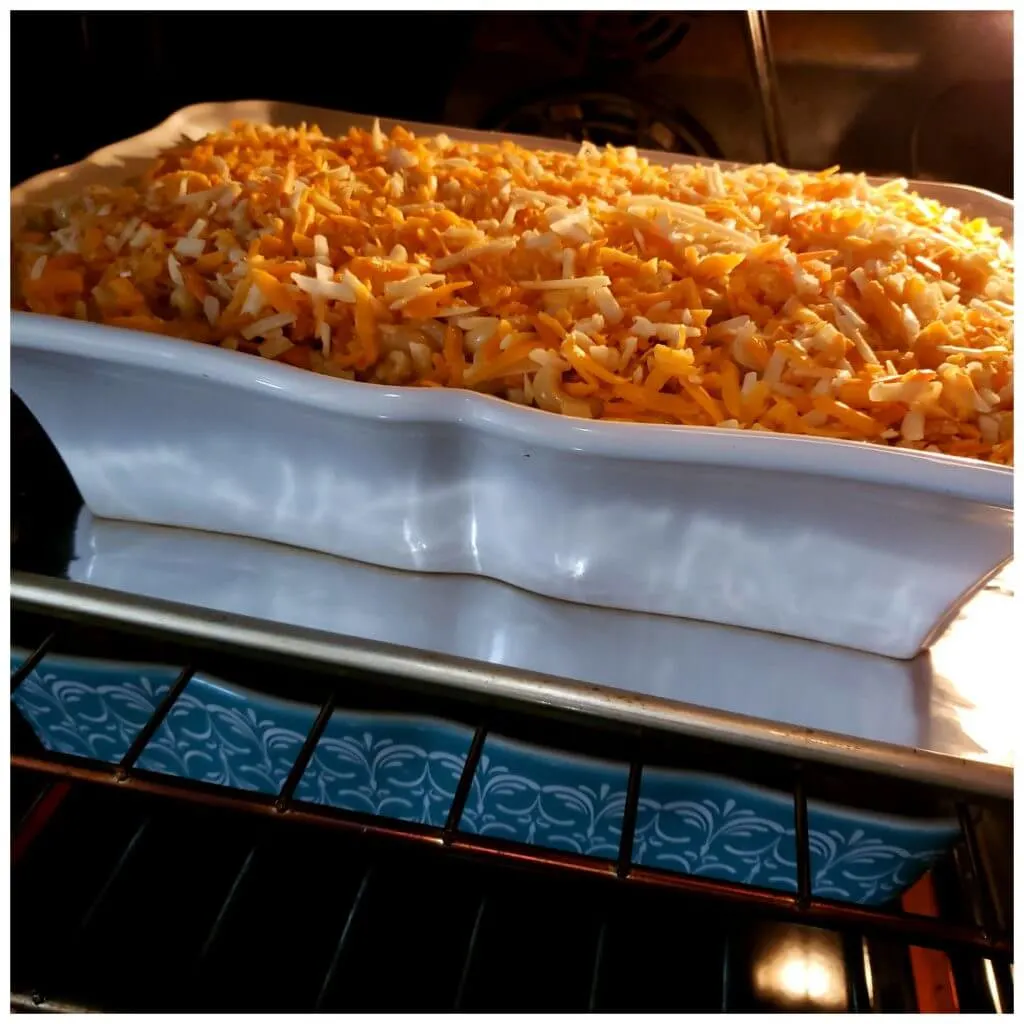 Baking macaroni and cheese