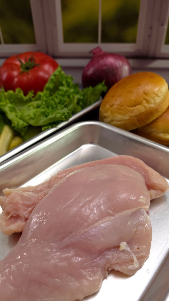 Photo of ingredients for preparing blackened chicken sandwiches at home