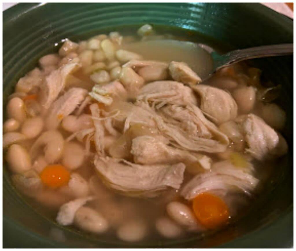 Instant Pot White Bean Soup with Chicken