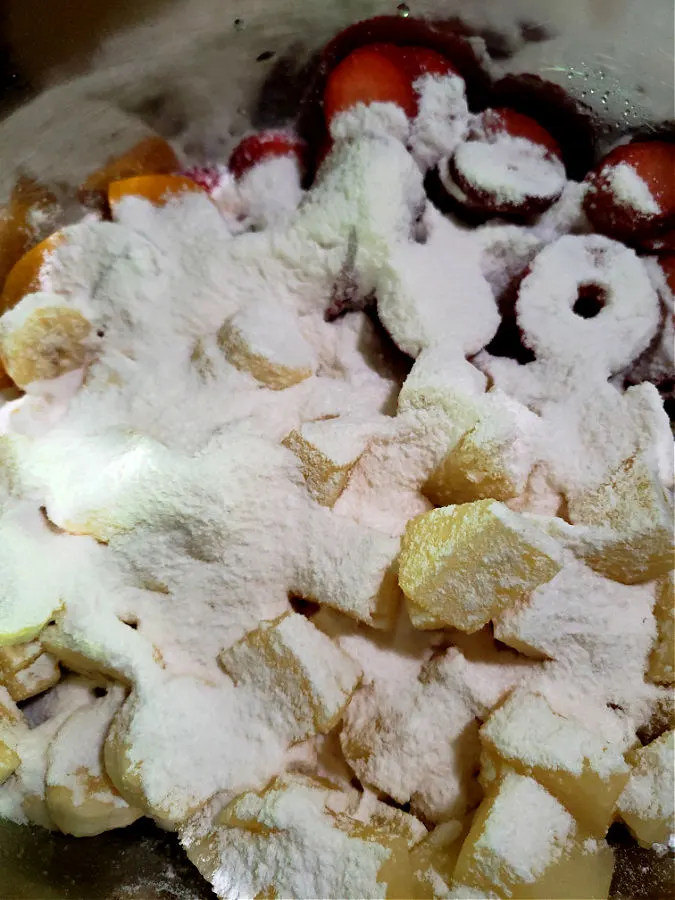 instant vanilla pudding mix over fruit for a simple fruit salad before combining in a mixing bowl