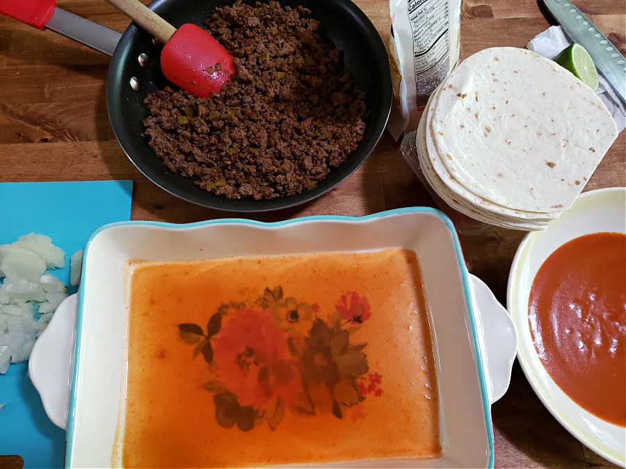 Casserole assembly work station in the kitchen