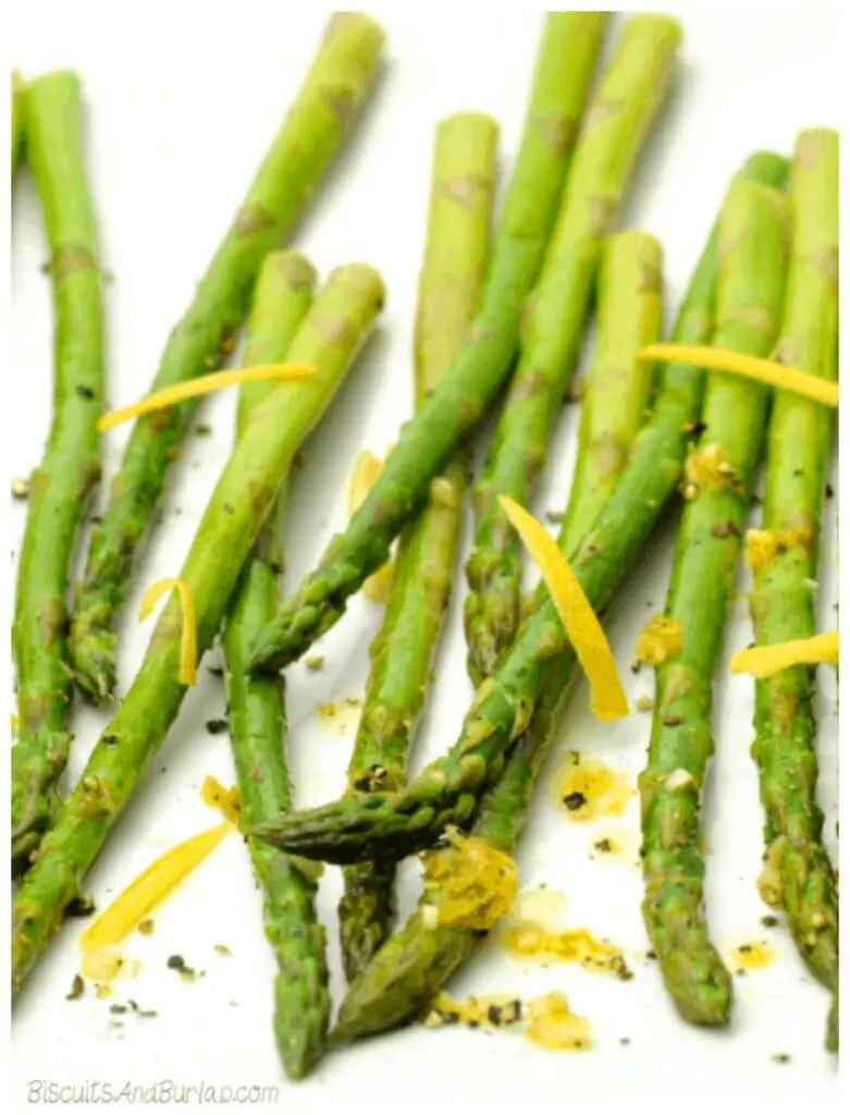 Roasted Asparagus with Lemon and Garlic Featured Photo