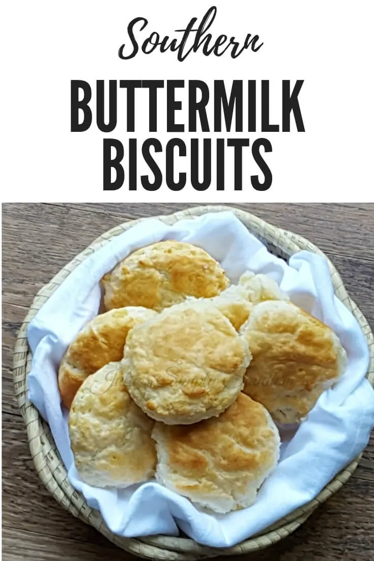 Light and Fluffy scratch made Southern Buttermilk Biscuits #bread #homemadebiscuits #SouthernFood