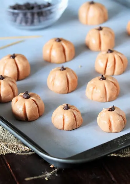 Halloween Peanut Butter Pumpkins