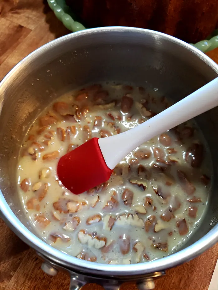 Glaze for Southern Butter Pecan Pound Cake