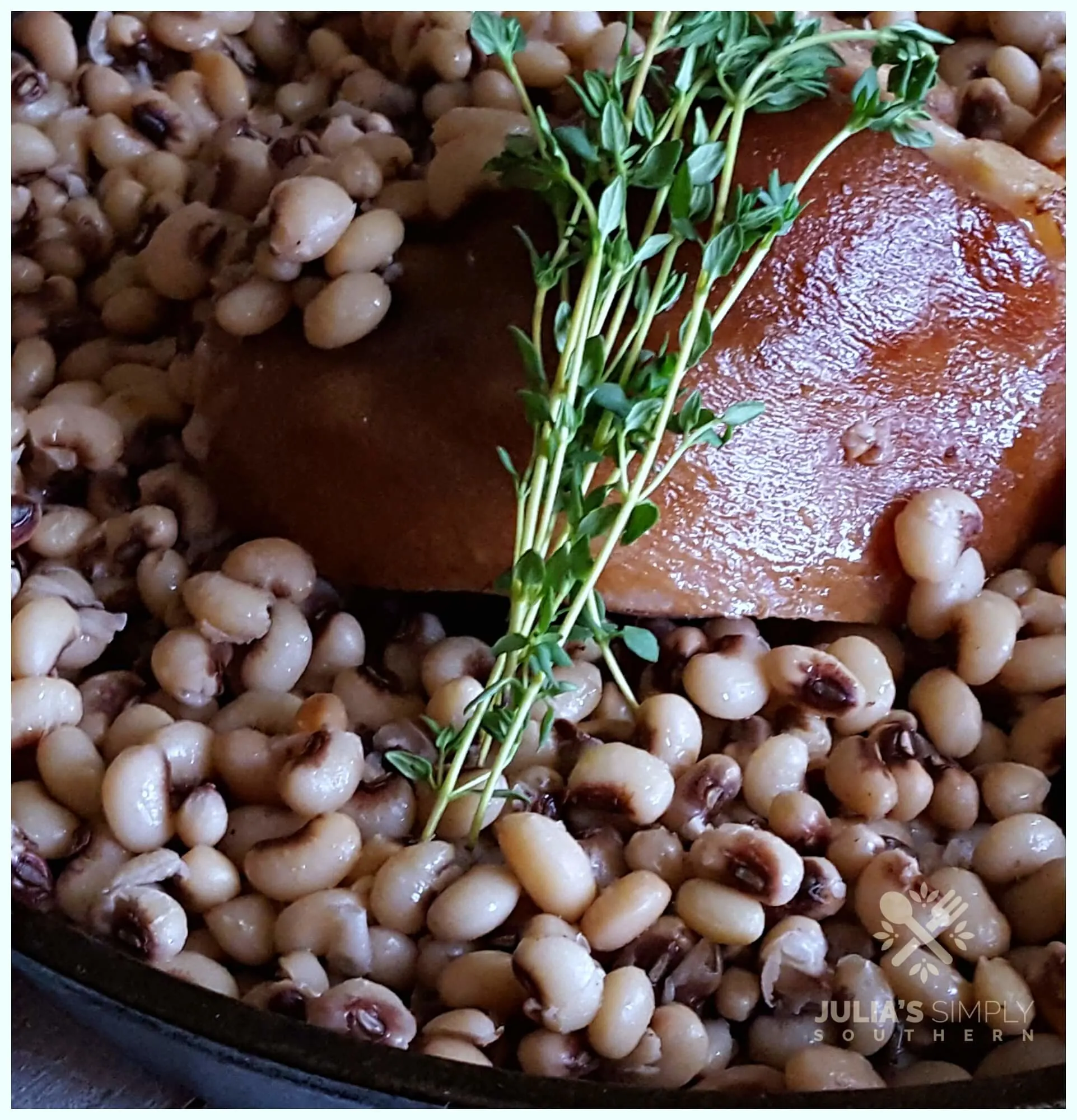 Slow Cooker Purple Hull Peas