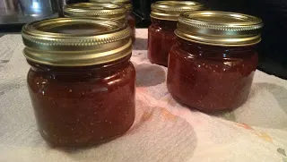 fig preserves in canning jars