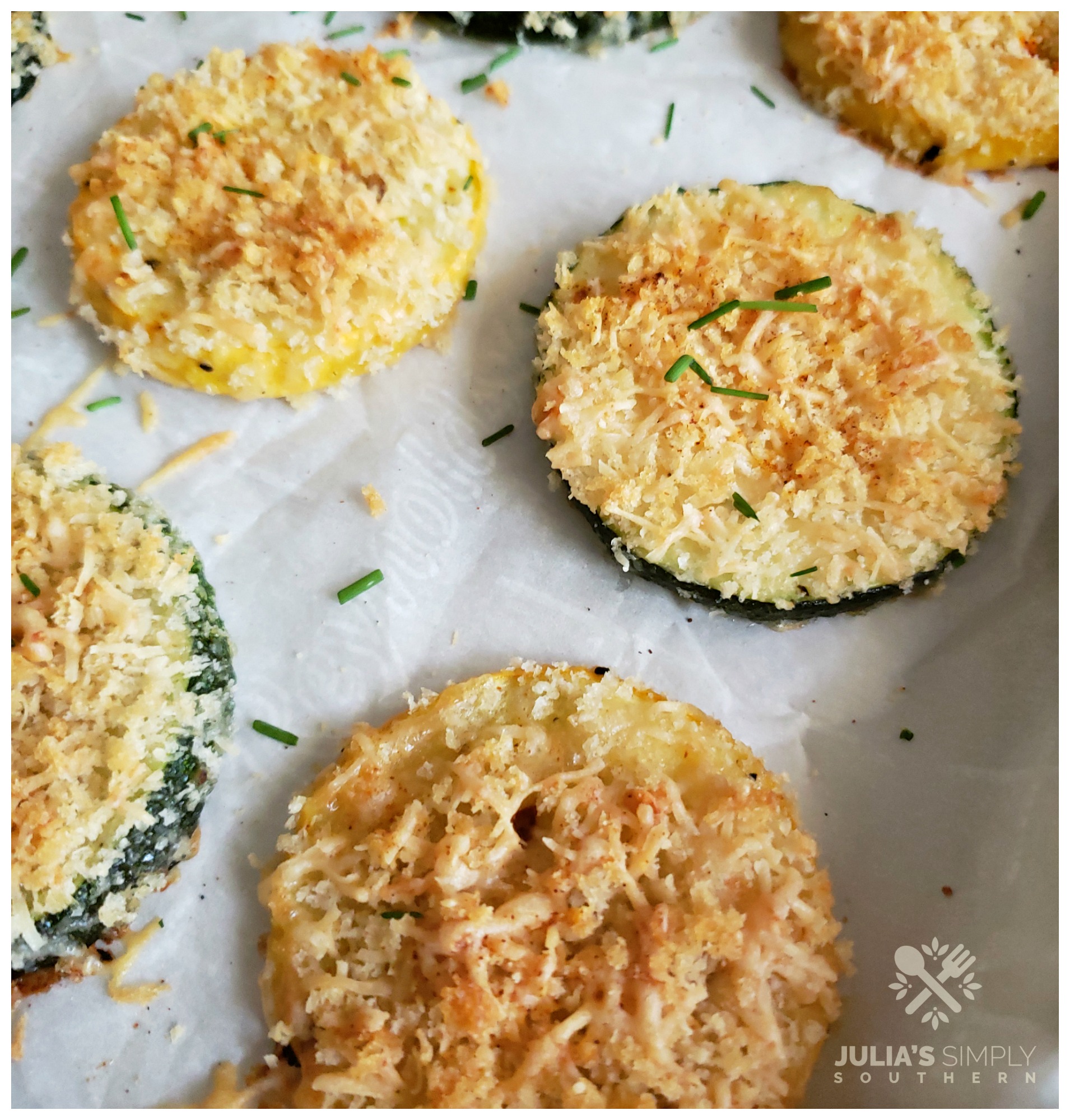 Delicious side dish recipes that kids love - yellow squash and zucchini with cheese toasted crispy.